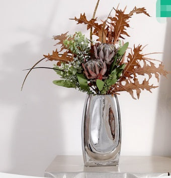 Elegant Silver Vase - Modern Metallic Home Decoration for Flowers