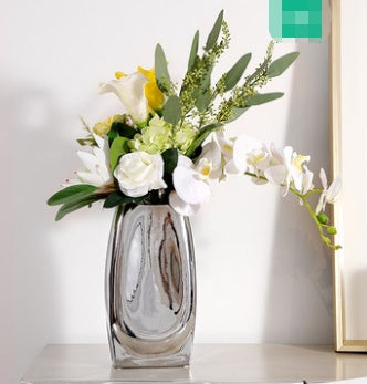 Elegant Silver Vase - Modern Metallic Home Decoration for Flowers